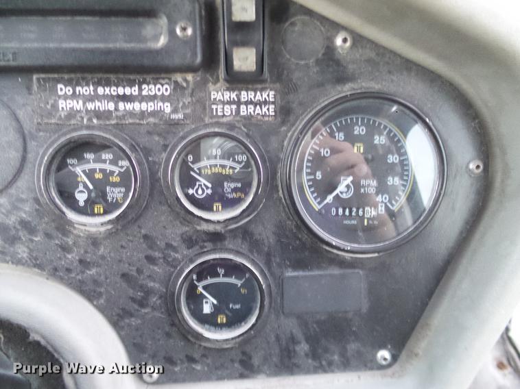 image for item DC7950 2003 Johnston 4000 street sweeper