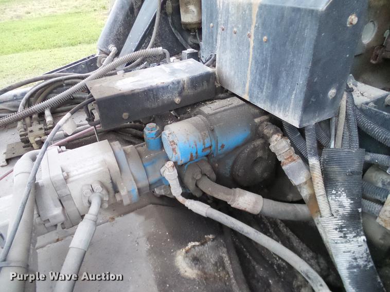 image for item DC7950 2003 Johnston 4000 street sweeper