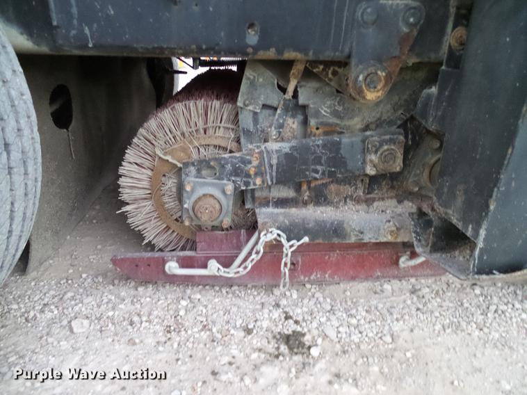 image for item DC7950 2003 Johnston 4000 street sweeper