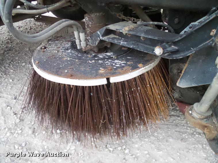 image for item DC7950 2003 Johnston 4000 street sweeper