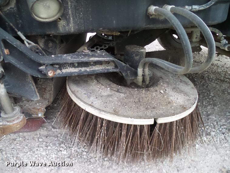image for item DC7950 2003 Johnston 4000 street sweeper