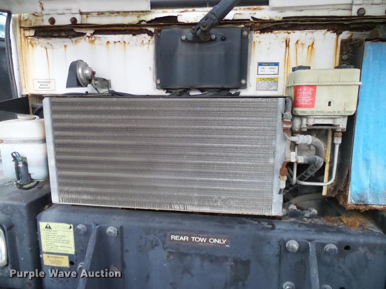 image for item DC7950 2003 Johnston 4000 street sweeper