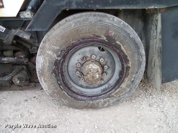 image for item DC7950 2003 Johnston 4000 street sweeper