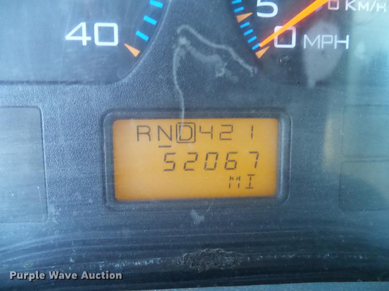 image for item DC7951 2005 International 4200 street sweeper truck