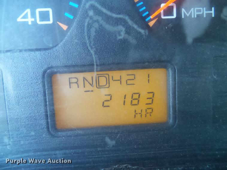 image for item DC7951 2005 International 4200 street sweeper truck