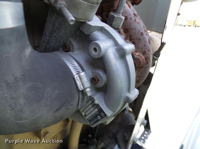 image for item DC7951 2005 International 4200 street sweeper truck