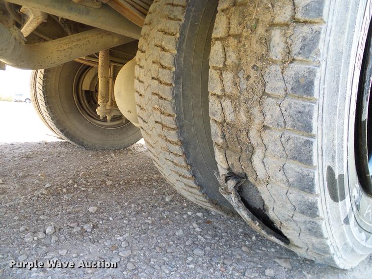 image for item DC7959 1998 Freightliner FS65 Blue Bird school bus