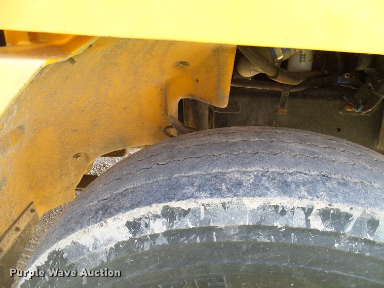 image for item DC7959 1998 Freightliner FS65 Blue Bird school bus