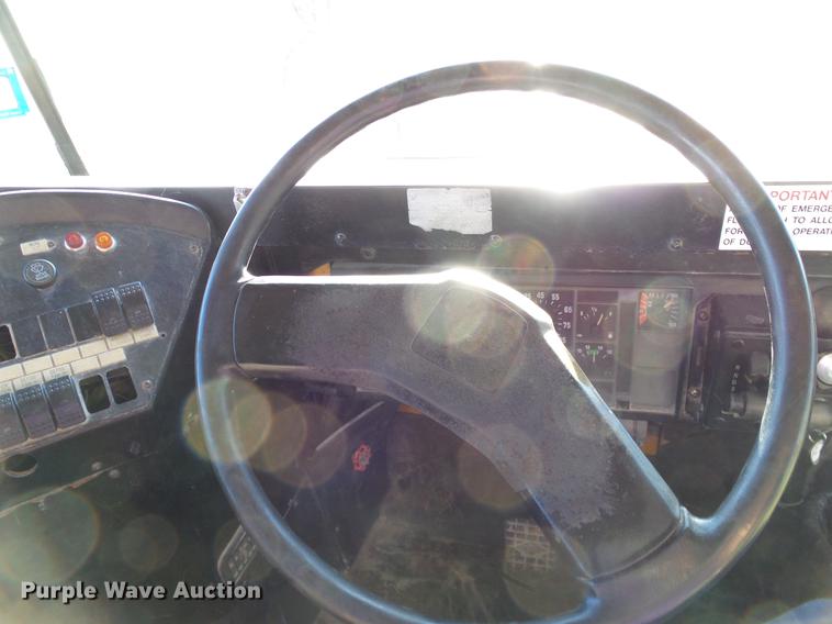 image for item DC7960 1998 International 3800 Amtran school bus