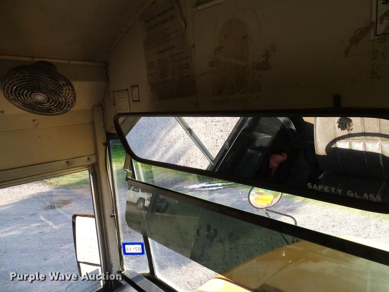 image for item DC7960 1998 International 3800 Amtran school bus