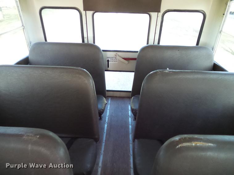 image for item DC7960 1998 International 3800 Amtran school bus