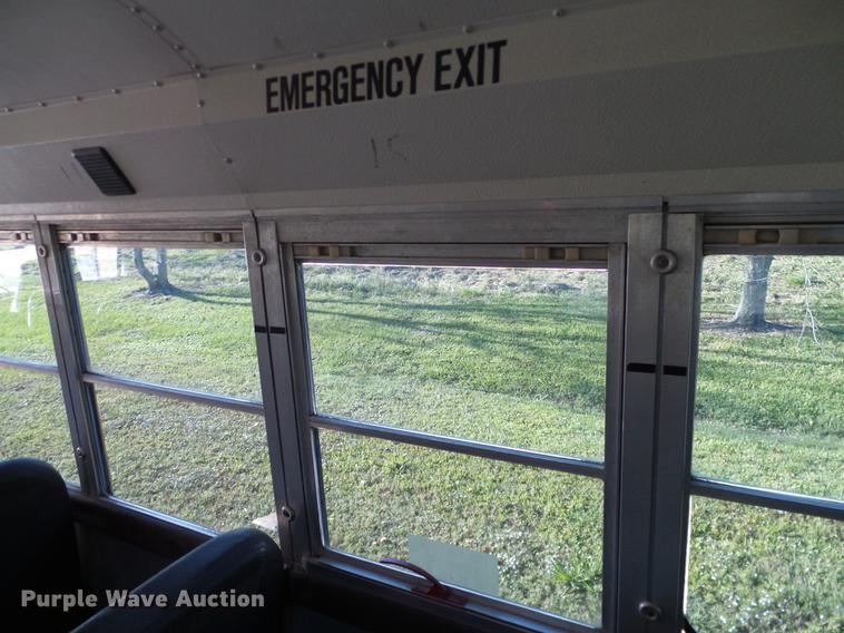 image for item DC7960 1998 International 3800 Amtran school bus