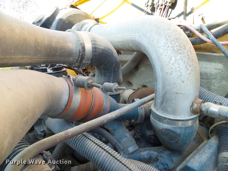 image for item DC7960 1998 International 3800 Amtran school bus