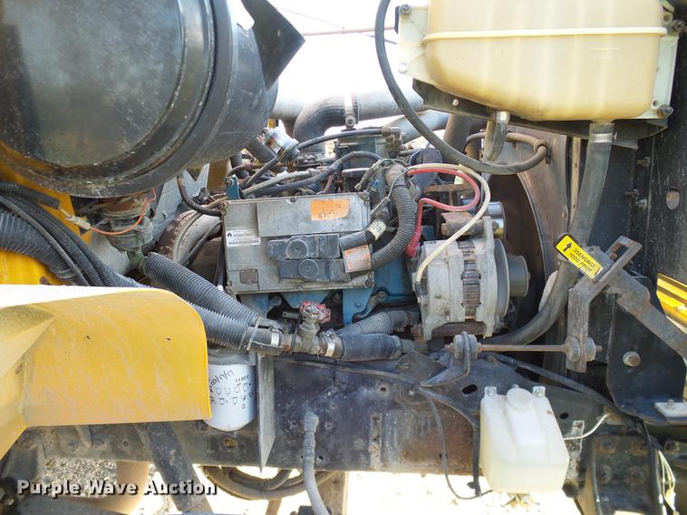 image for item DC7960 1998 International 3800 Amtran school bus