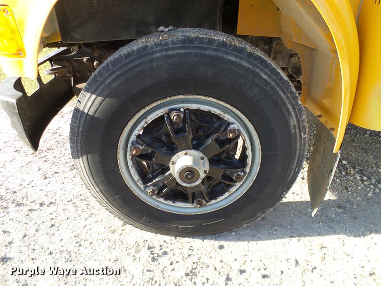 image for item DC7960 1998 International 3800 Amtran school bus