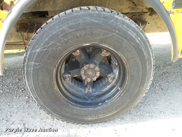 image for item DC7960 1998 International 3800 Amtran school bus