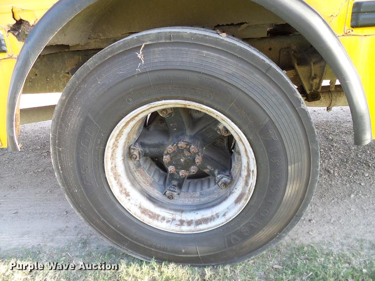 image for item DC7960 1998 International 3800 Amtran school bus