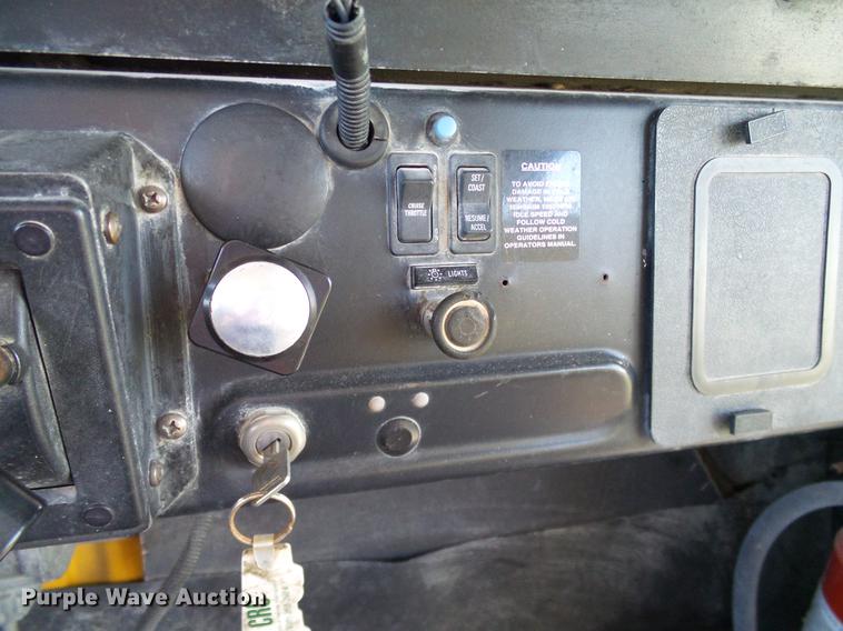 image for item DC7962 1998 International 3800 Amtran school bus