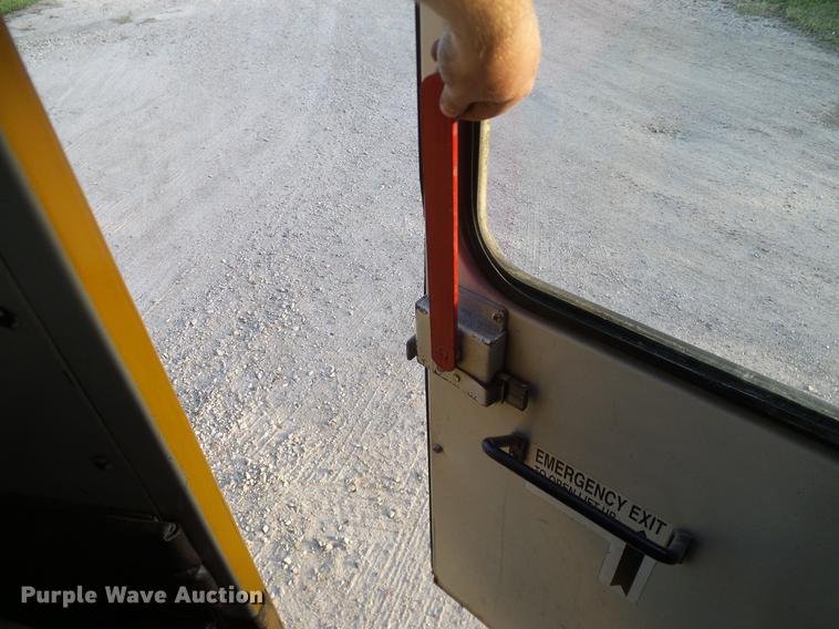 image for item DC7962 1998 International 3800 Amtran school bus