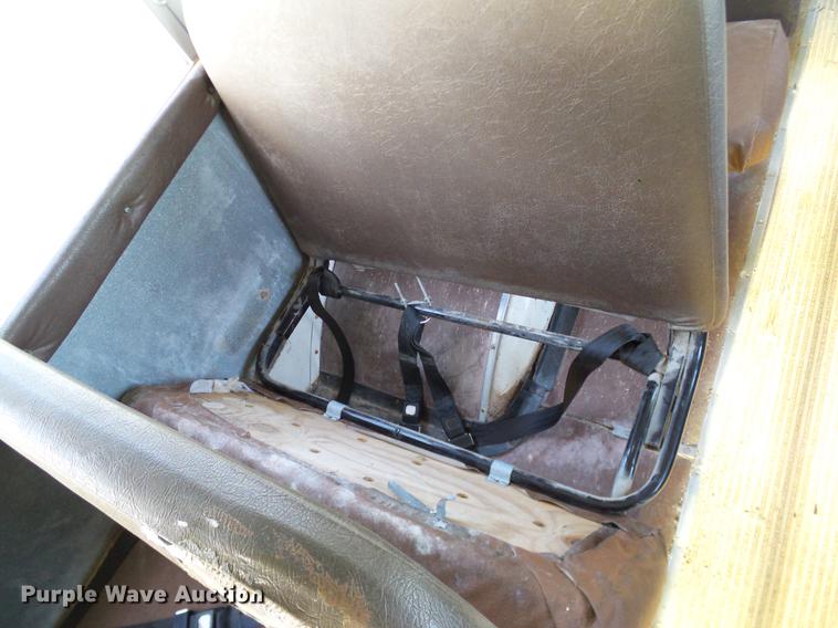 image for item DC7962 1998 International 3800 Amtran school bus