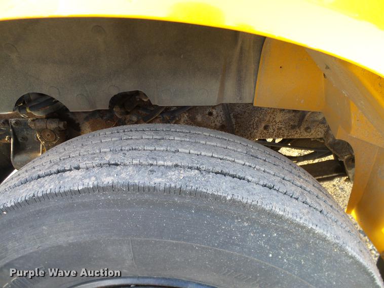 image for item DC7962 1998 International 3800 Amtran school bus