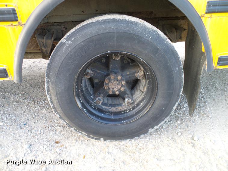 image for item DC7962 1998 International 3800 Amtran school bus