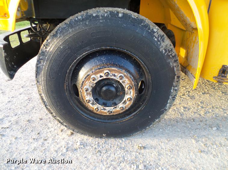 image for item DC7963 1997 International 3800 Blue Bird school bus