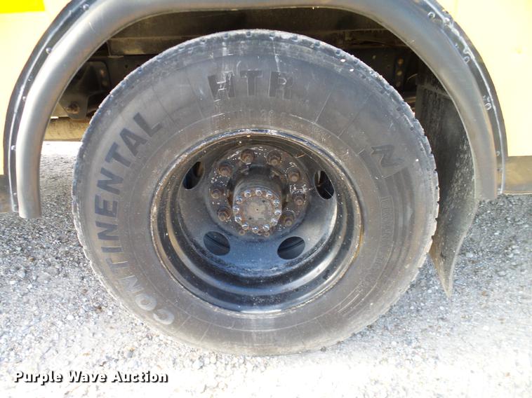 image for item DC7964 1999 GMC Blue Bird school bus