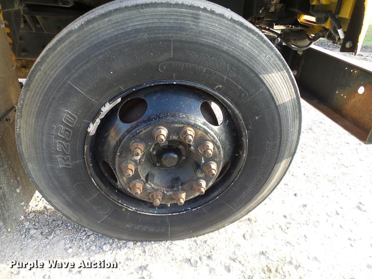 image for item DC7964 1999 GMC Blue Bird school bus