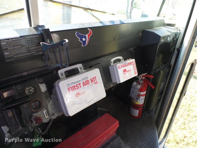 image for item DC7965 1997 GMC Blue Bird school bus