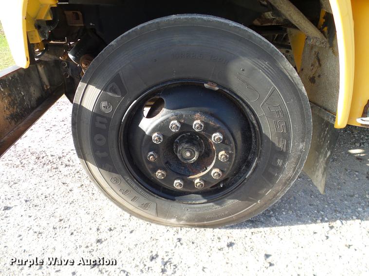 image for item DC7965 1997 GMC Blue Bird school bus