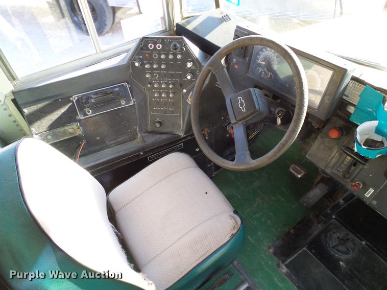 image for item DC7966 1998 Chevrolet Blue Bird school bus