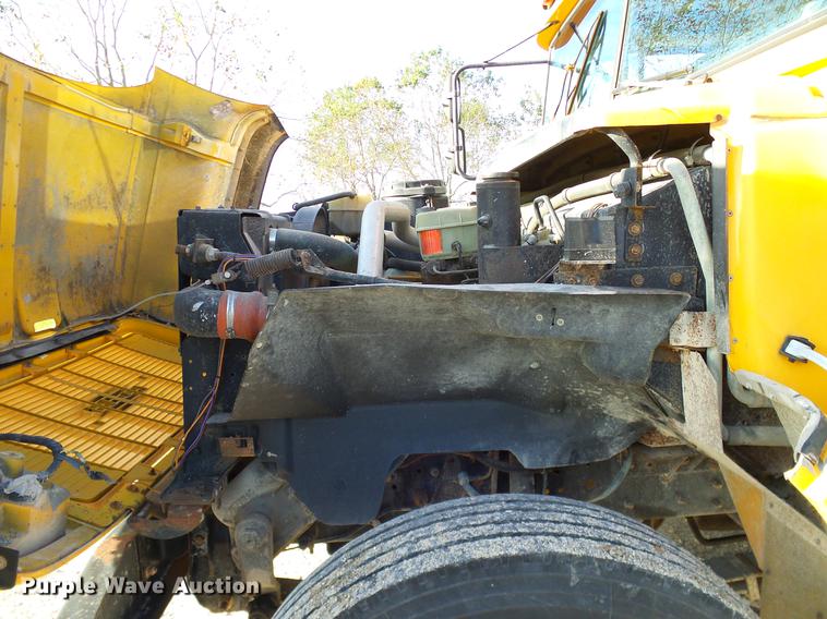 image for item DC7966 1998 Chevrolet Blue Bird school bus