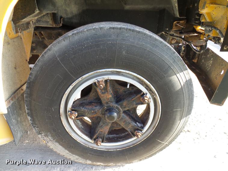 image for item DC7966 1998 Chevrolet Blue Bird school bus