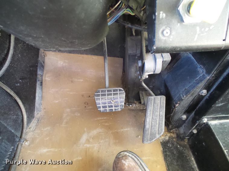 image for item DC7968 1999 GMC B7 school bus