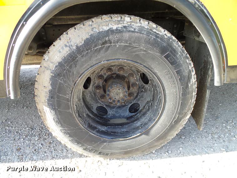 image for item DC7968 1999 GMC B7 school bus