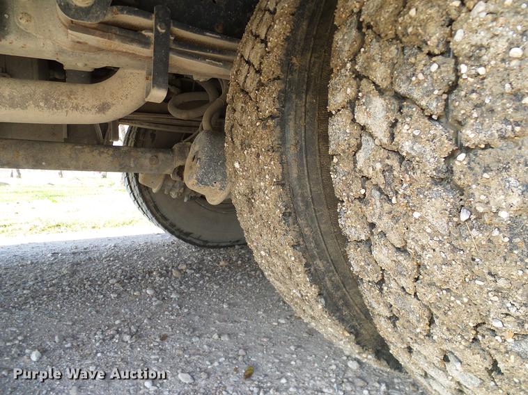 image for item DC7968 1999 GMC B7 school bus