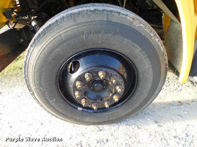 image for item DC7969 1999 GMC Blue Bird school bus