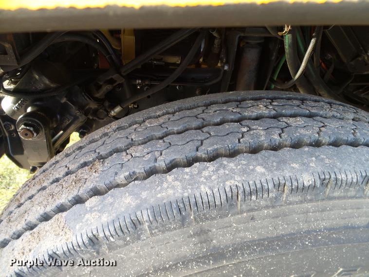 image for item DC7969 1999 GMC Blue Bird school bus