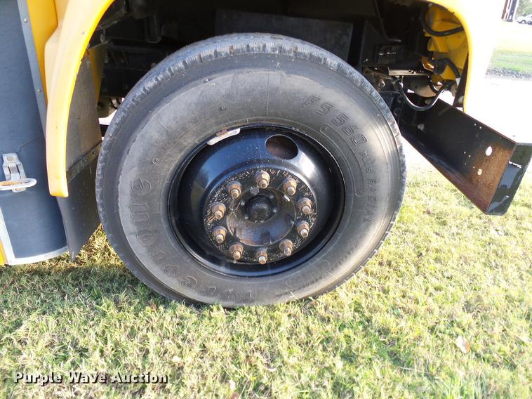 image for item DC7969 1999 GMC Blue Bird school bus