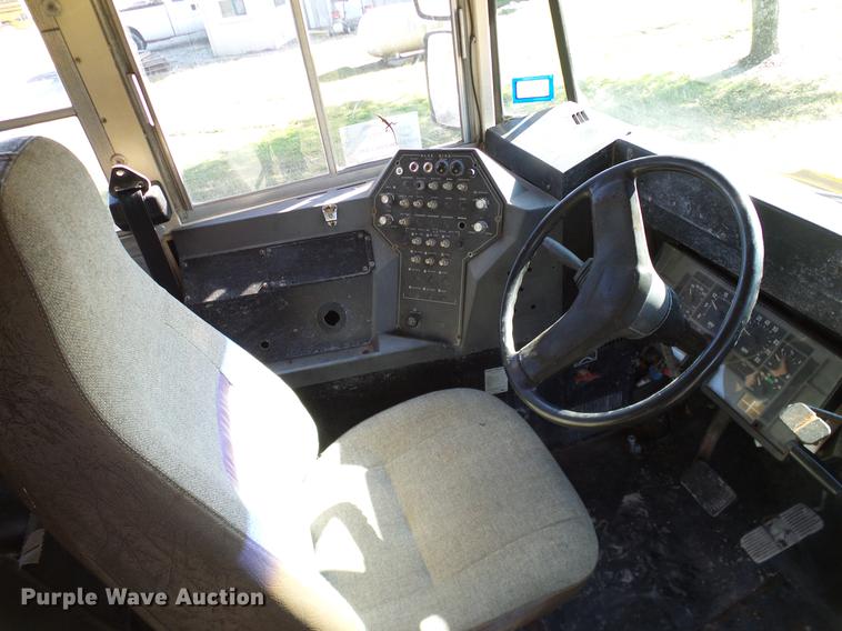 image for item DC7971 1995 International 3800 Blue Bird school bus