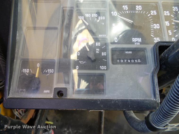 image for item DC7971 1995 International 3800 Blue Bird school bus