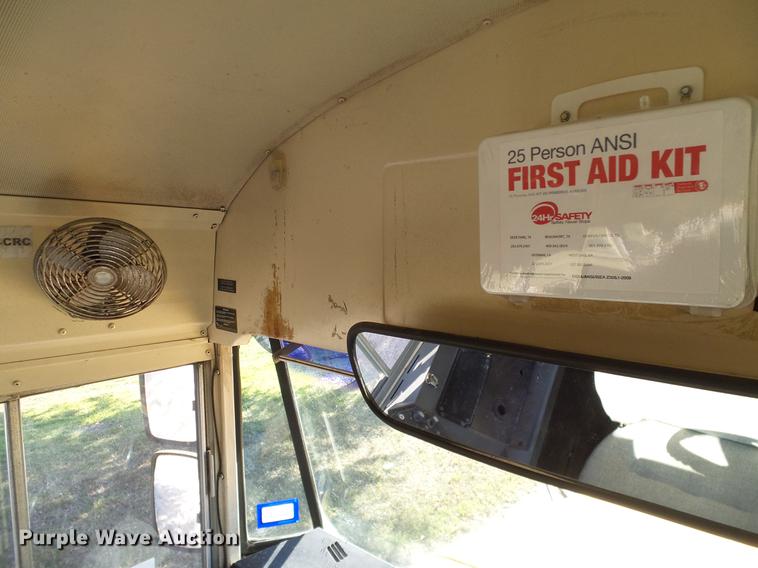 image for item DC7971 1995 International 3800 Blue Bird school bus