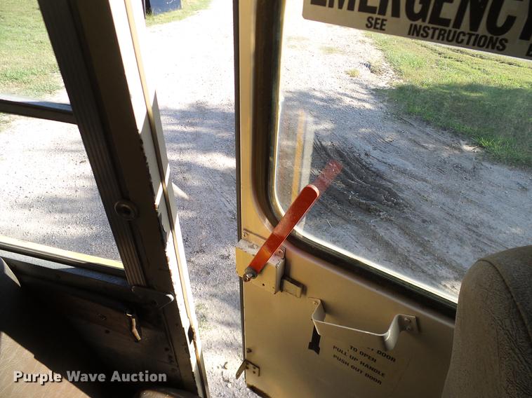 image for item DC7971 1995 International 3800 Blue Bird school bus