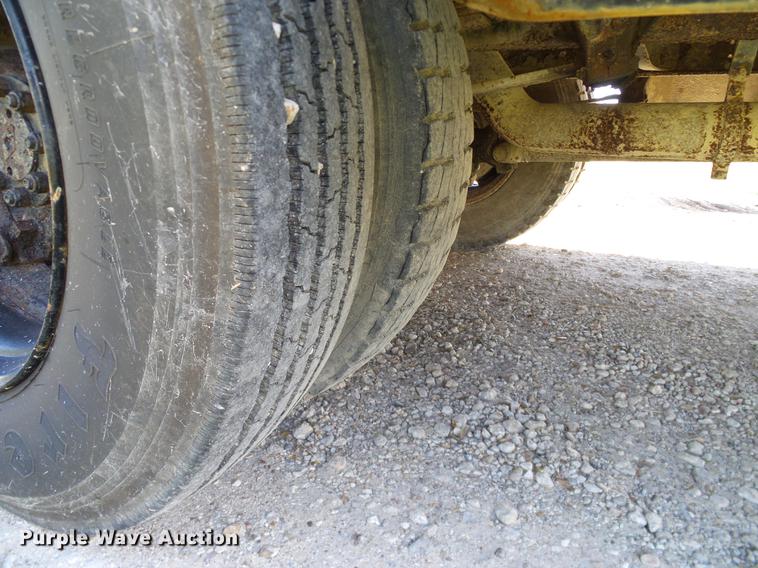 image for item DC7971 1995 International 3800 Blue Bird school bus