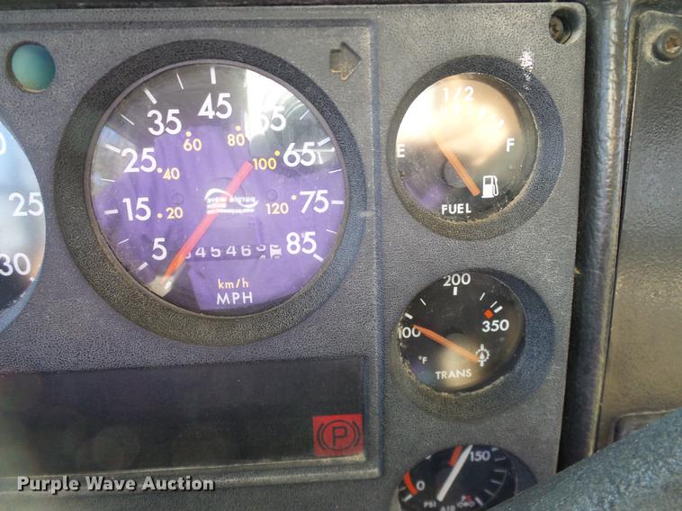 image for item DC7972 1998 Freightliner FS65 Blue Bird school bus