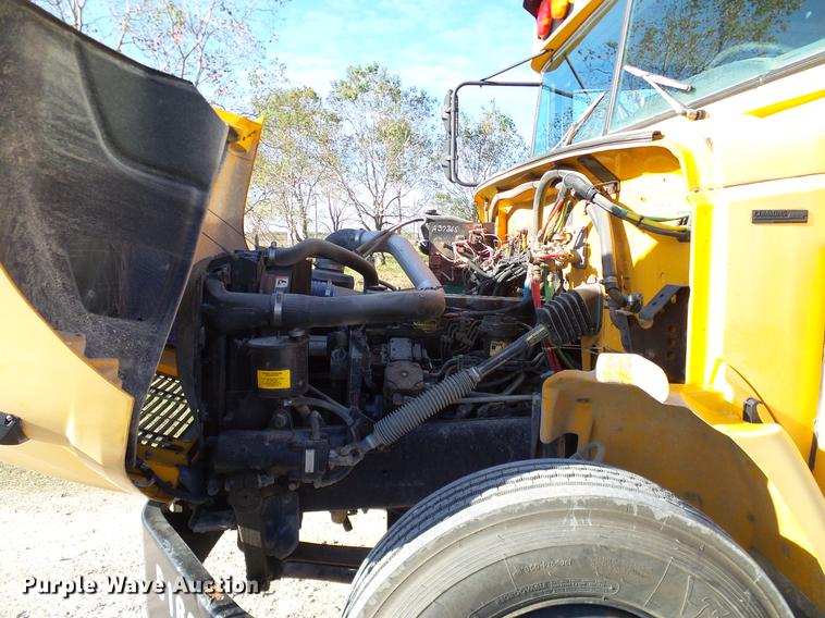 image for item DC7972 1998 Freightliner FS65 Blue Bird school bus