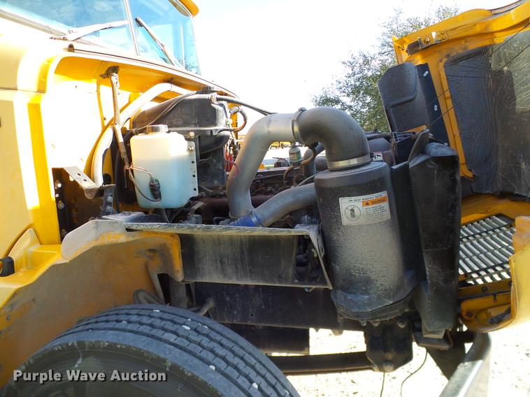 image for item DC7972 1998 Freightliner FS65 Blue Bird school bus