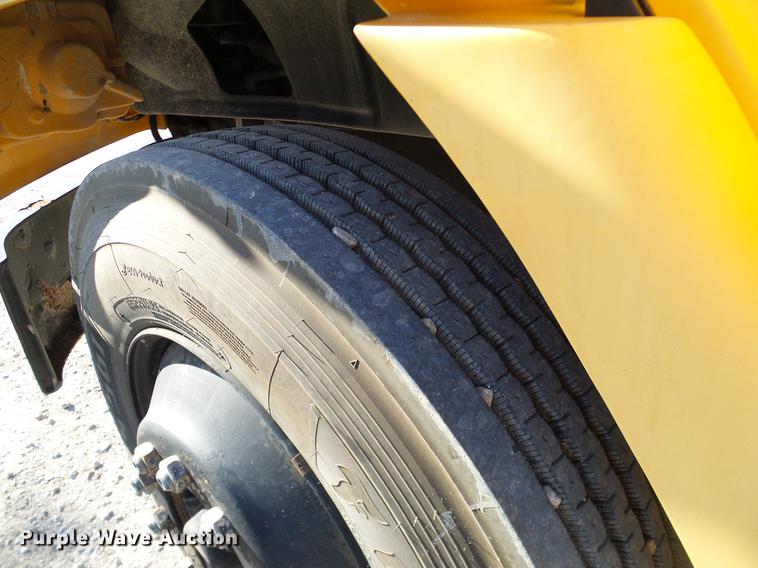 image for item DC7972 1998 Freightliner FS65 Blue Bird school bus