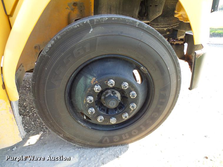 image for item DC7972 1998 Freightliner FS65 Blue Bird school bus